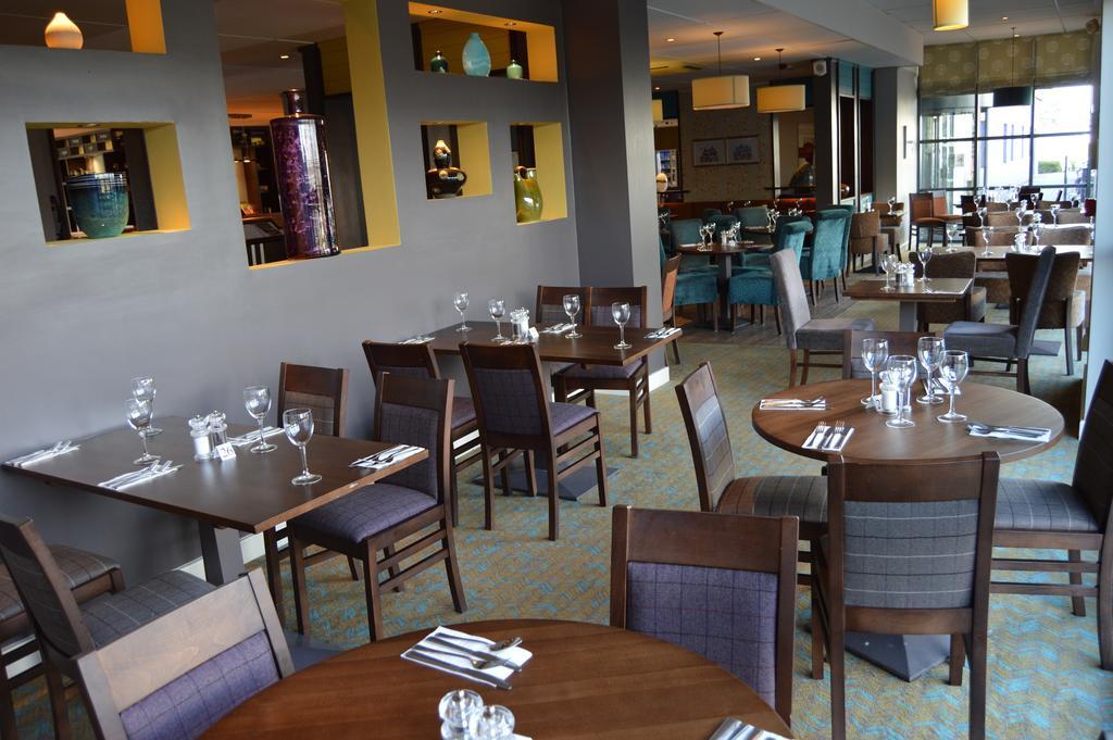 Premier Inn Dublin Airport Swords Exterior foto