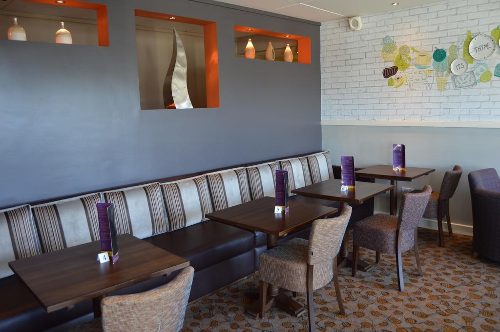 Premier Inn Dublin Airport Swords Exterior foto