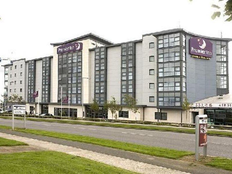 Premier Inn Dublin Airport Swords Exterior foto