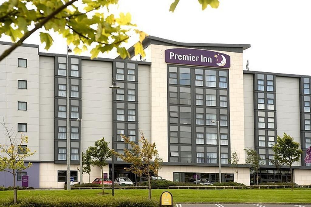 Premier Inn Dublin Airport Swords Exterior foto